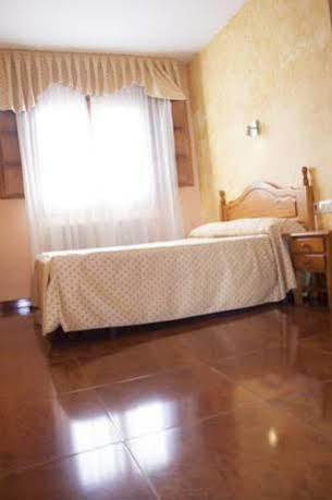 Hostal Le Vintage Ávila Buitenkant foto